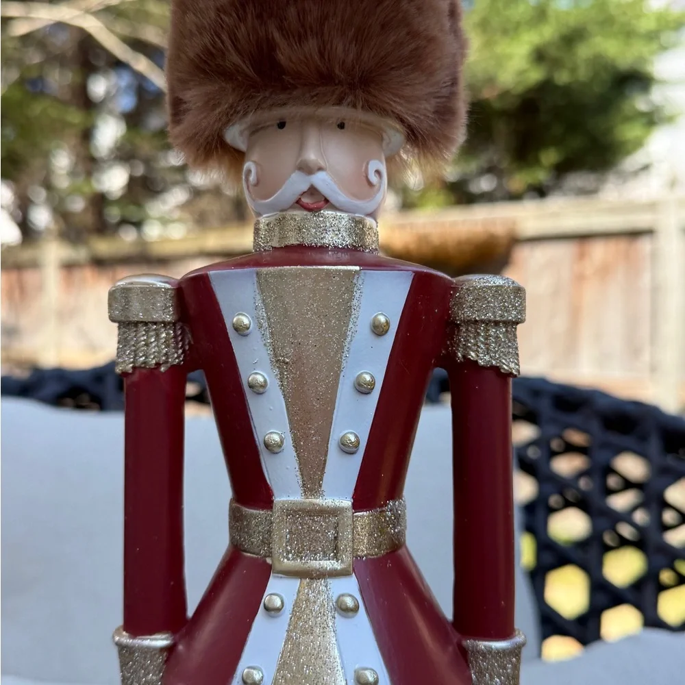 Frontgate Royal Guard Nutcracker Large - NWT - Picture 7 of 16
